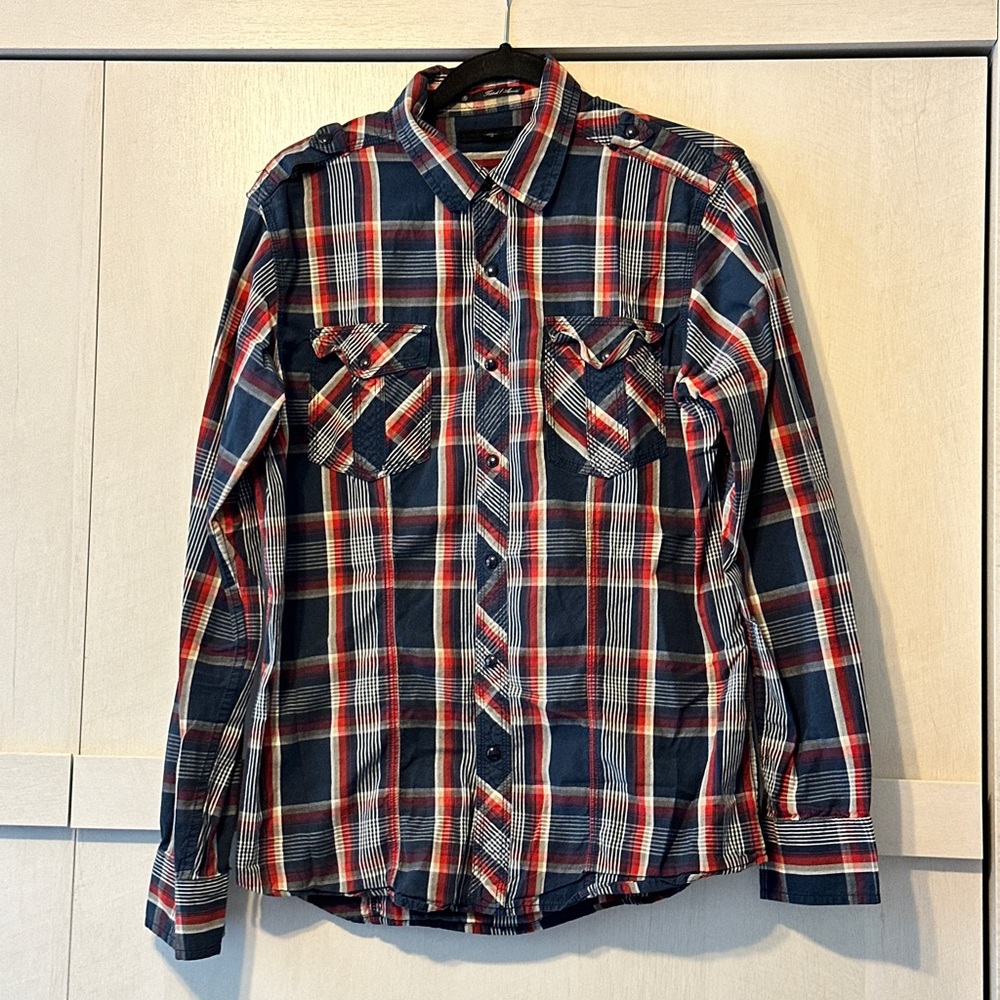 Casual Plaid Button-Down Shirt - Navy and Red